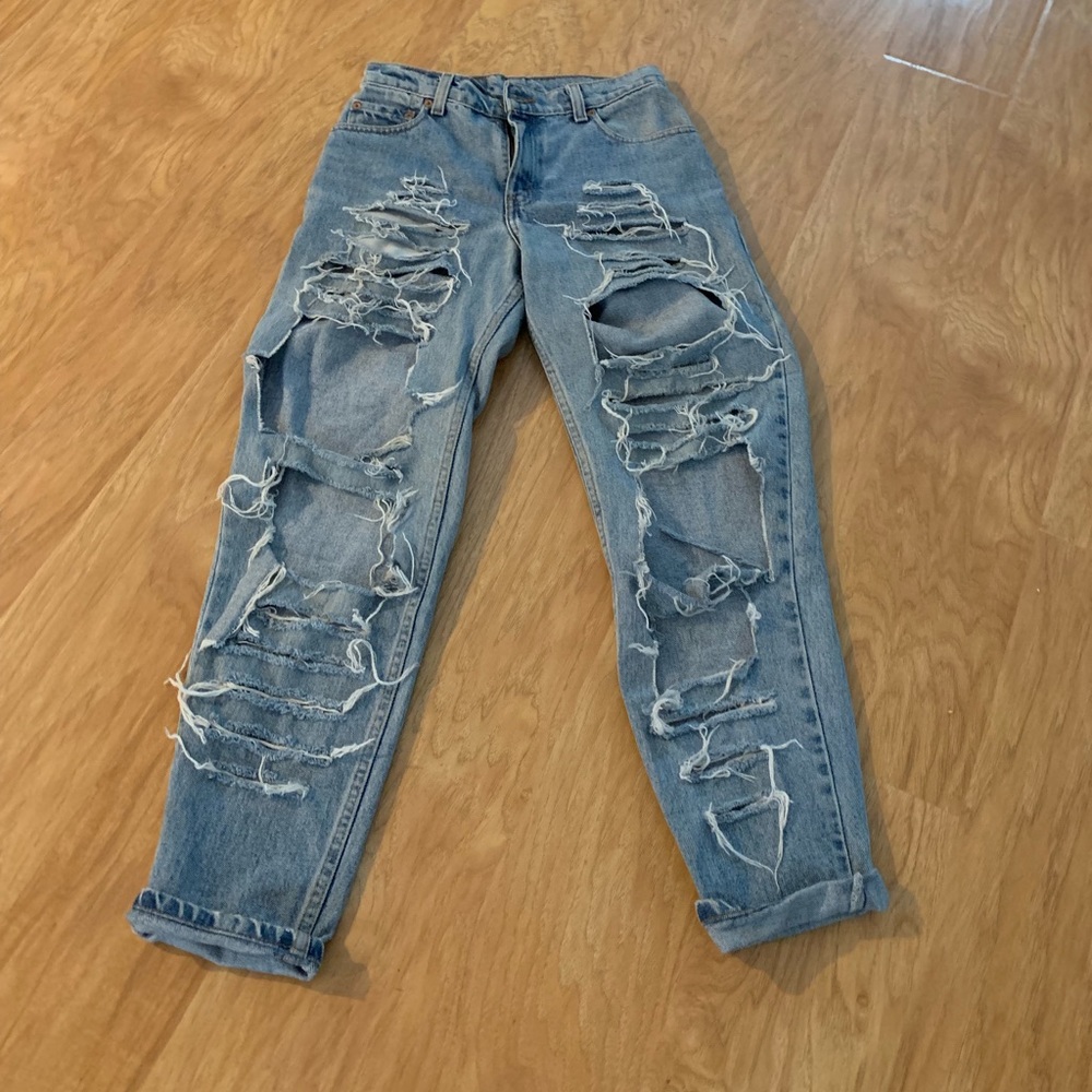 Vintage Distressed Highwaisted Levi’s 550